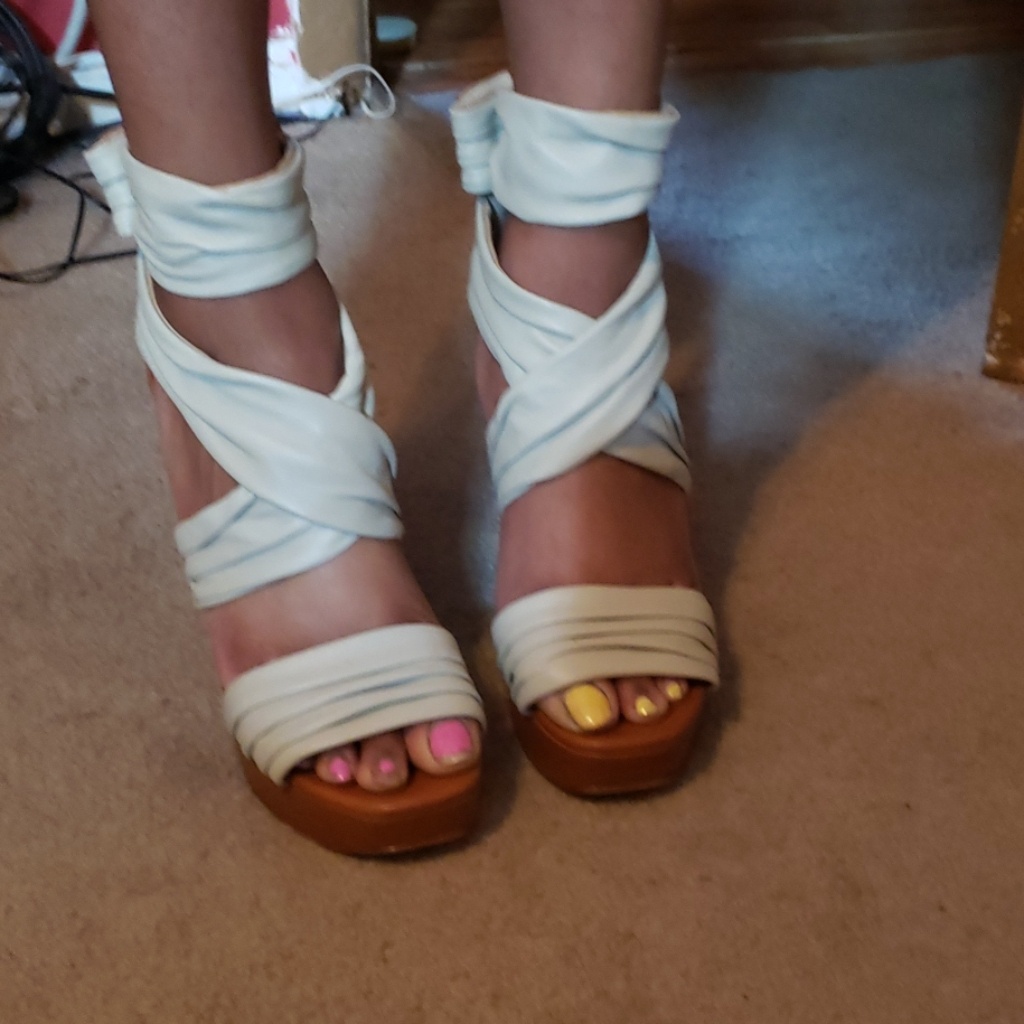 Schee' Heels